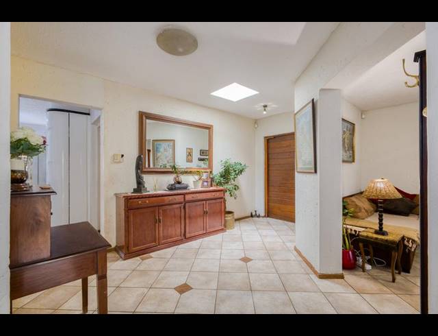 3 BEDROOM HOUSE FOR SALE IN LONEHILL